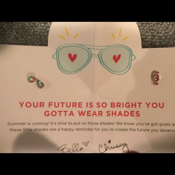 Bn Oo Charm Of The Month Club